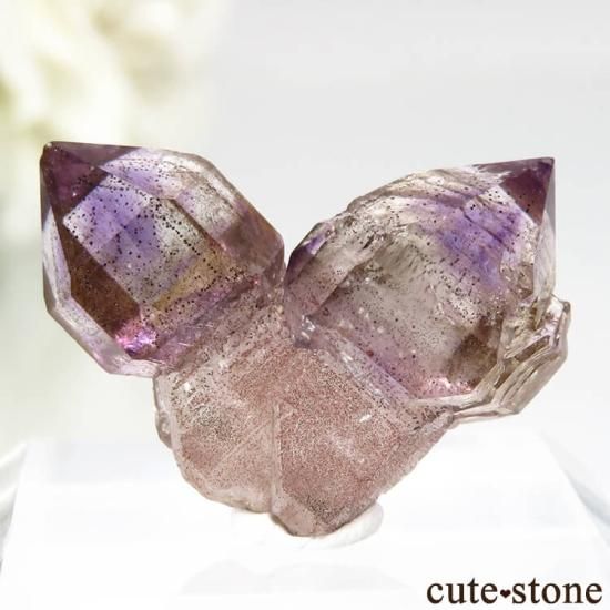 マダガスカル産 アメジスト(日本式双晶・セプタークォーツ)の マダガスカル産 アメジスト(日本式双晶・セプタークォーツ)の