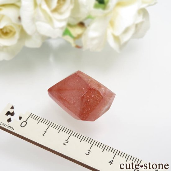 カザフスタン産 ストロベリークォーツ(苺水晶)のポリッシュ 原石 No.4の写真5 cute stone