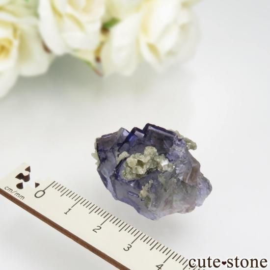 【D018】針状鉱物入りフローライト ヤオガンシャン Aタイプ 原石 鉱物 標本 D018】針状鉱物入りフローライト ヤオガンシャン Aタイプ 原石