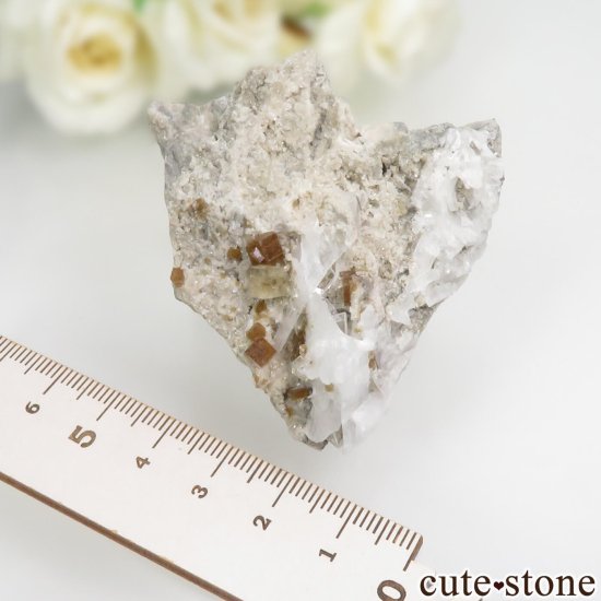 アメリカ オハイオ州産 フローライト＆セレスタイトの母岩付き原石 No.9の写真2 cute stone