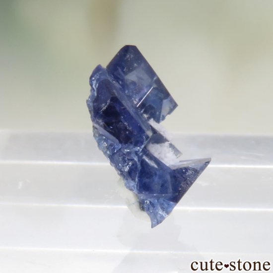 カリフォルニア California State Gem Mine産 ベニトアイトの原石 No.129の写真0 cute stone