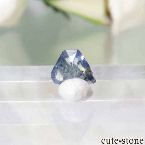 カリフォルニア California State Gem Mine産 ベニトアイトの原石 No.132の写真1 cute stone