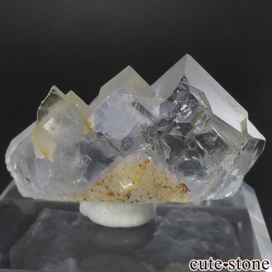 ドイツ Clara Mine産 ライトブルーフローライトの原石 No.6の写真1 cute stone
