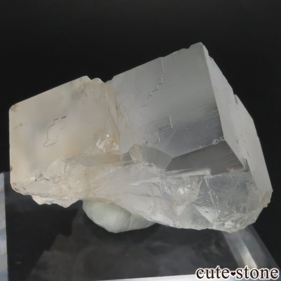 ドイツ Clara Mine産 フローライトの原石 No.10の写真1 cute stone