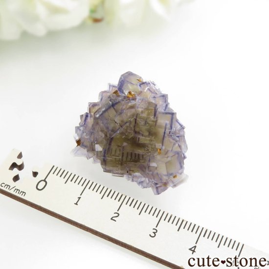 フランス La Barre Mine産 ブルー×イエローフローライトの結晶（原石）No.47の写真3 cute stone
