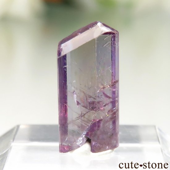 メレラニ産 パープルゾイサイトの結晶（原石）No.92 - cute stone -