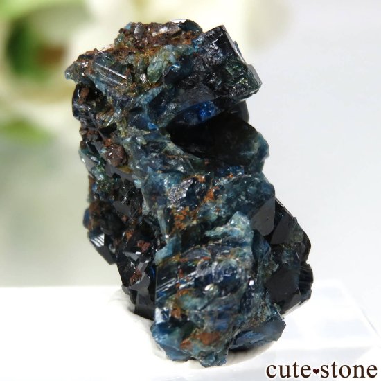 カナダ ユーコン ラピッドクリーク産 ラズライト(天藍石)の原石 No.33の写真0 cute stone