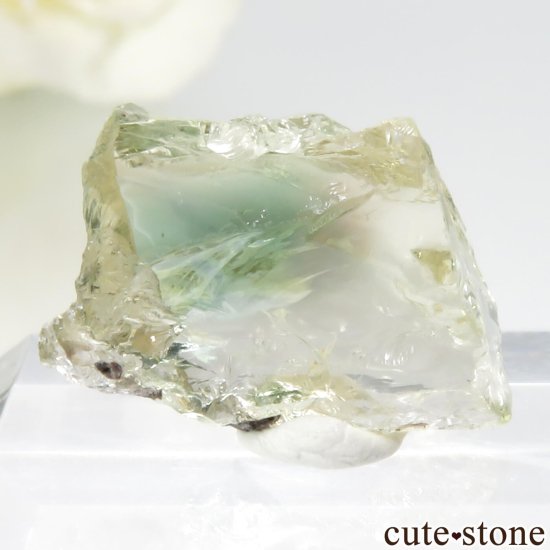 オレゴン州 Plush産 オレゴンサンストーンの原石（グリーン&レッド系） No.18の画像 cute stone