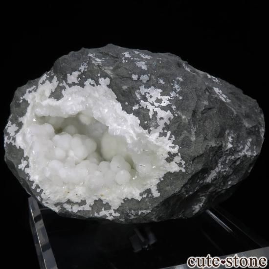 インド Mumbai産 オケナイト&クォーツ&ジャイロライトの母岩付き原石 No.17の写真1 cute stone