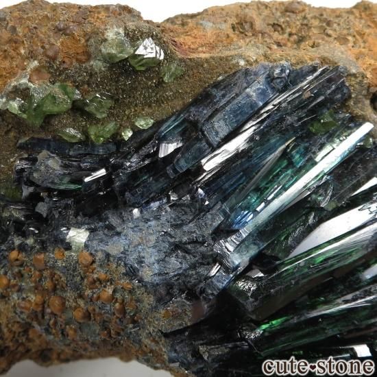 ブラジル Sao Gabriel da Cachoeira産 ビビアナイト&ラドラマイトの原石 No.7の写真1 cute stone