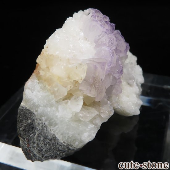 貴州省 Qinglong Mine産 パープル×ホワイトフローライト＆クォーツ No.20の写真0 cute stone