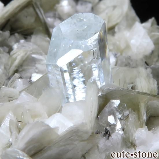 パキスタン Chumar Bakhoor産 アクアマリン&モスコバイト&アルバイト&ブラックトルマリンの原石 No.17の写真3 cute stone