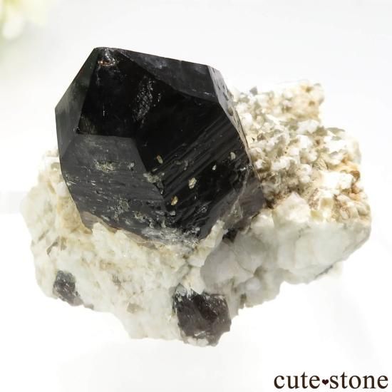 岐阜県産 カンゴーム - モリオン(黒水晶)の原石 No.3の写真1 cute stone