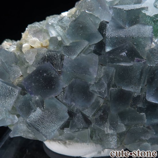 ナミビア産 ブルー×グリーンフローライトの原石 No.1の写真3 cute stone