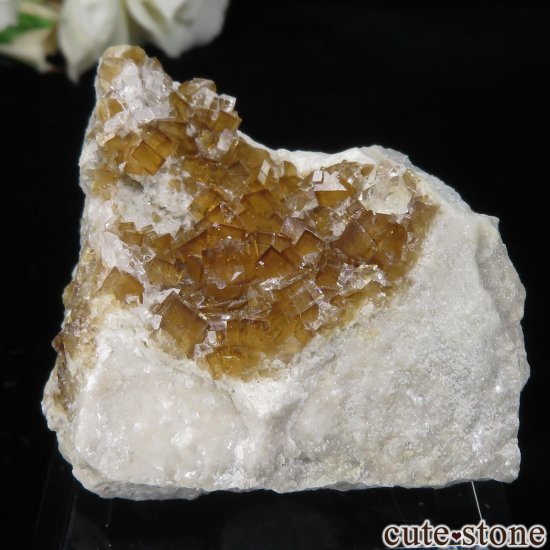 アメリカ オハイオ州産 フローライトの母岩付き原石 No.12の画像 cute stone
