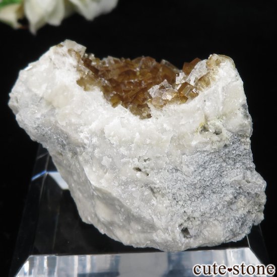 アメリカ オハイオ州産 フローライトの母岩付き原石 No.12の写真0 cute stone