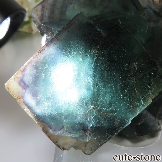 ナミビア Okorusu Mine産 フローライトの原石 No.34の写真4 cute stone