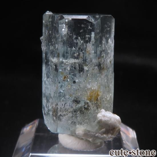 ブルーアクアマリンクリスタルとアルバイト ブルーアクアマリンクリスタルとアルバイト