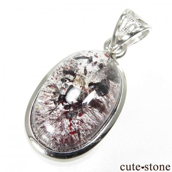 インド カルール産のインクルージョン入りクォーツのペンダント