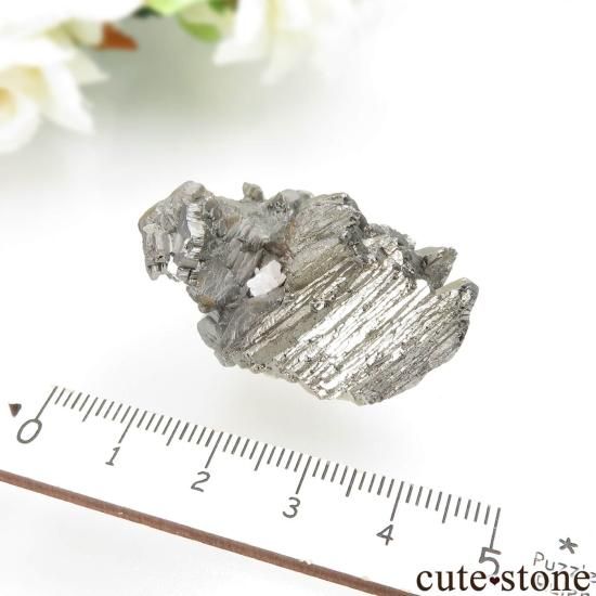 ヤオガンシャン産 アルセノパイライト&モスコバイトの原石 No.84の写真3 cute stone