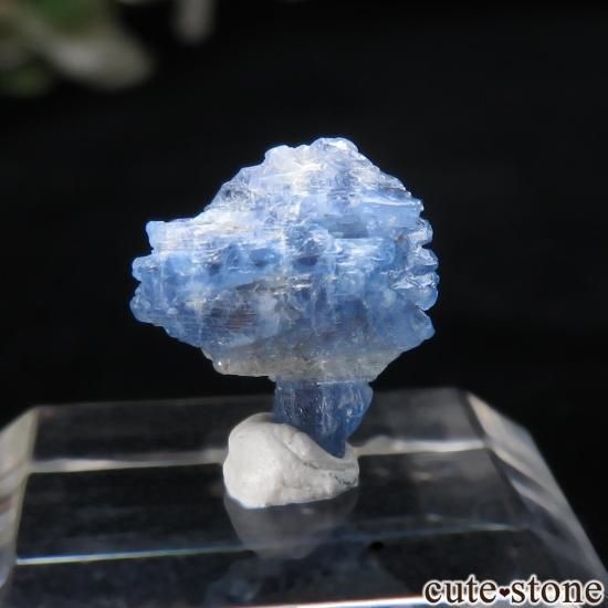 ナミビア エロンゴ産 ジェレメジェバイト(エレミア石)の原石 No.23の写真1 cute stone