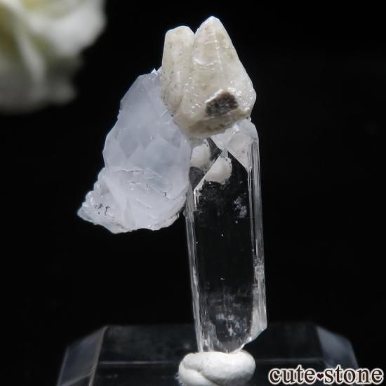 【匿名発送】メキシコ産 ダンビュライト、カルサイト、水晶共生原石 匿名発送】メキシコ産 ダンビュライト、カルサイト、水晶共生