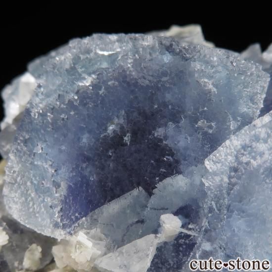 内モンゴル自治区 Yindu産 フローライト&クォーツの原石 No.19の写真3 cute stone