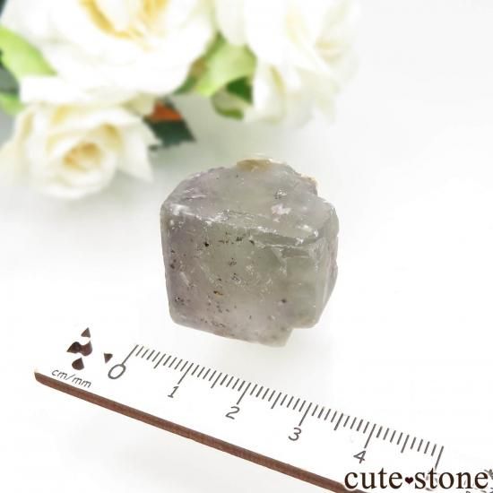 ブラジル Medina産 フローライトの原石 No.1の写真3 cute stone