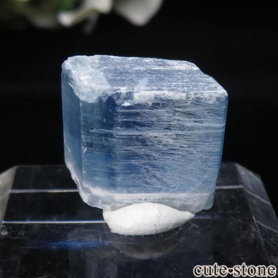 ブラジル Aracuai産 カイヤナイトの原石 No.1の写真1 cute stone