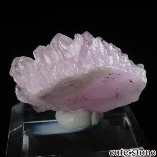 ブラジル ミナスジェライス州 Taquaral産 ローズクォーツの結晶
