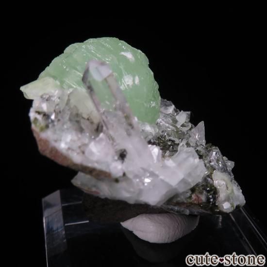 ナミビア Goboboseb産 プレナイト＆クォーツの原石 No.1 - cute