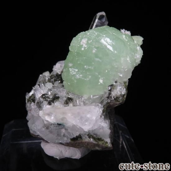 ナミビア Goboboseb産 プレナイト＆クォーツの原石 No.1 - cute stone -