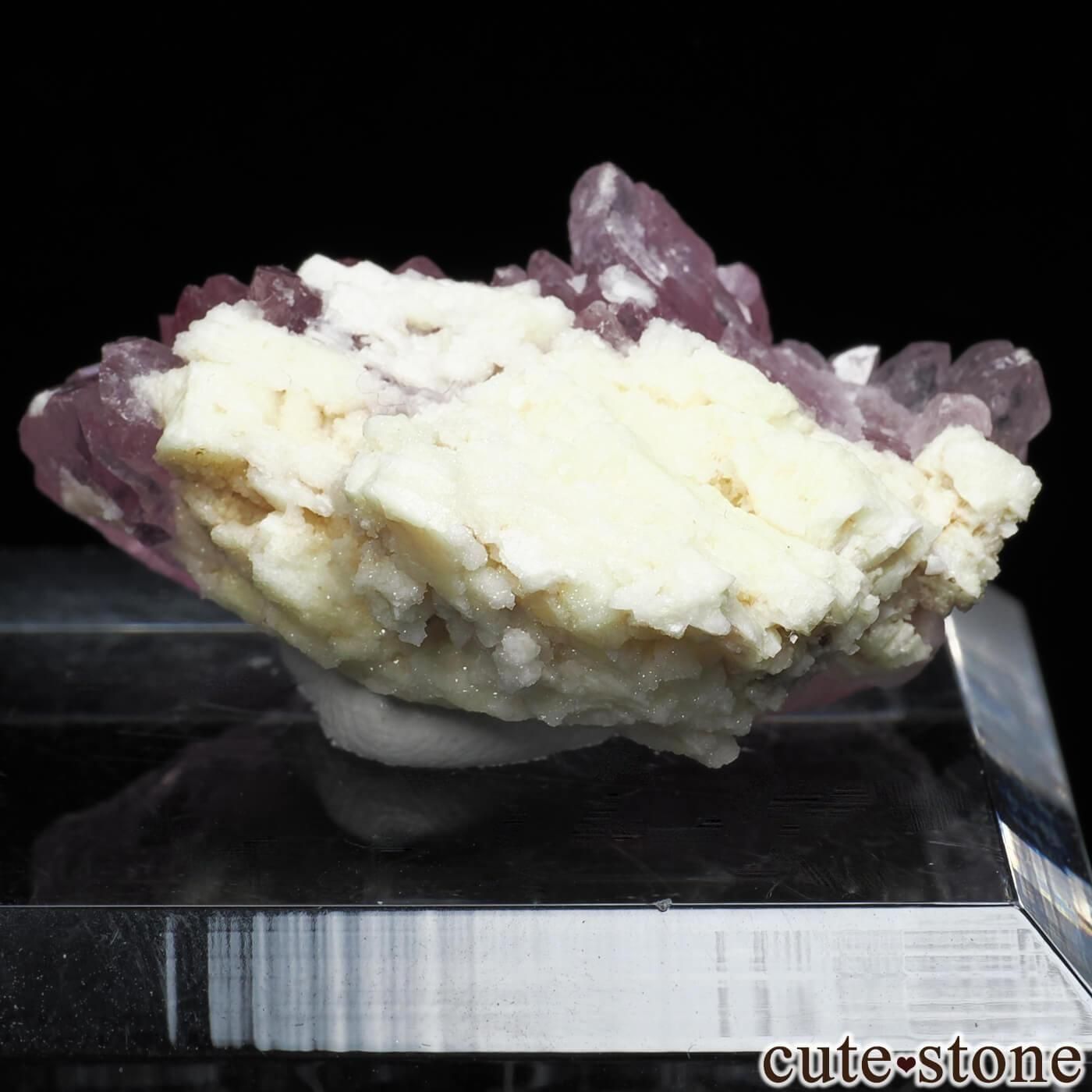 ブラジル ミナスジェライス州 Taquaral産 ローズクォーツの結晶 ブラジル ミナスジェライス州 Taquaral産 ローズクォーツの結晶