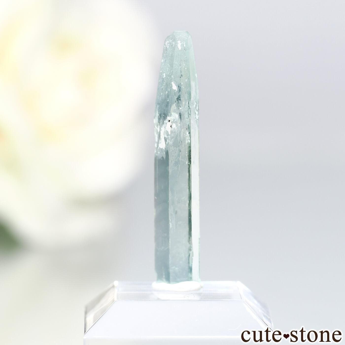 ブラジル Mimoso do Sul産 アクアマリン（コークボトル）の原石 No.14