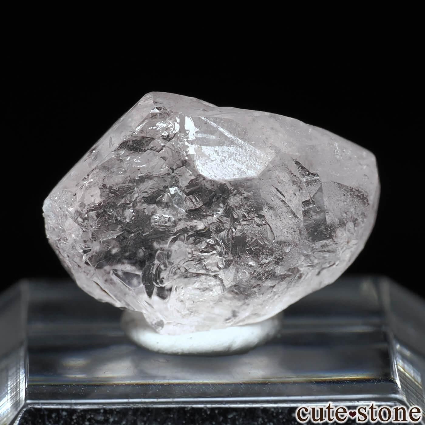 ブラジル Virgem da Lapa産 モルガナイトの原石 No.2の写真1 cute stone