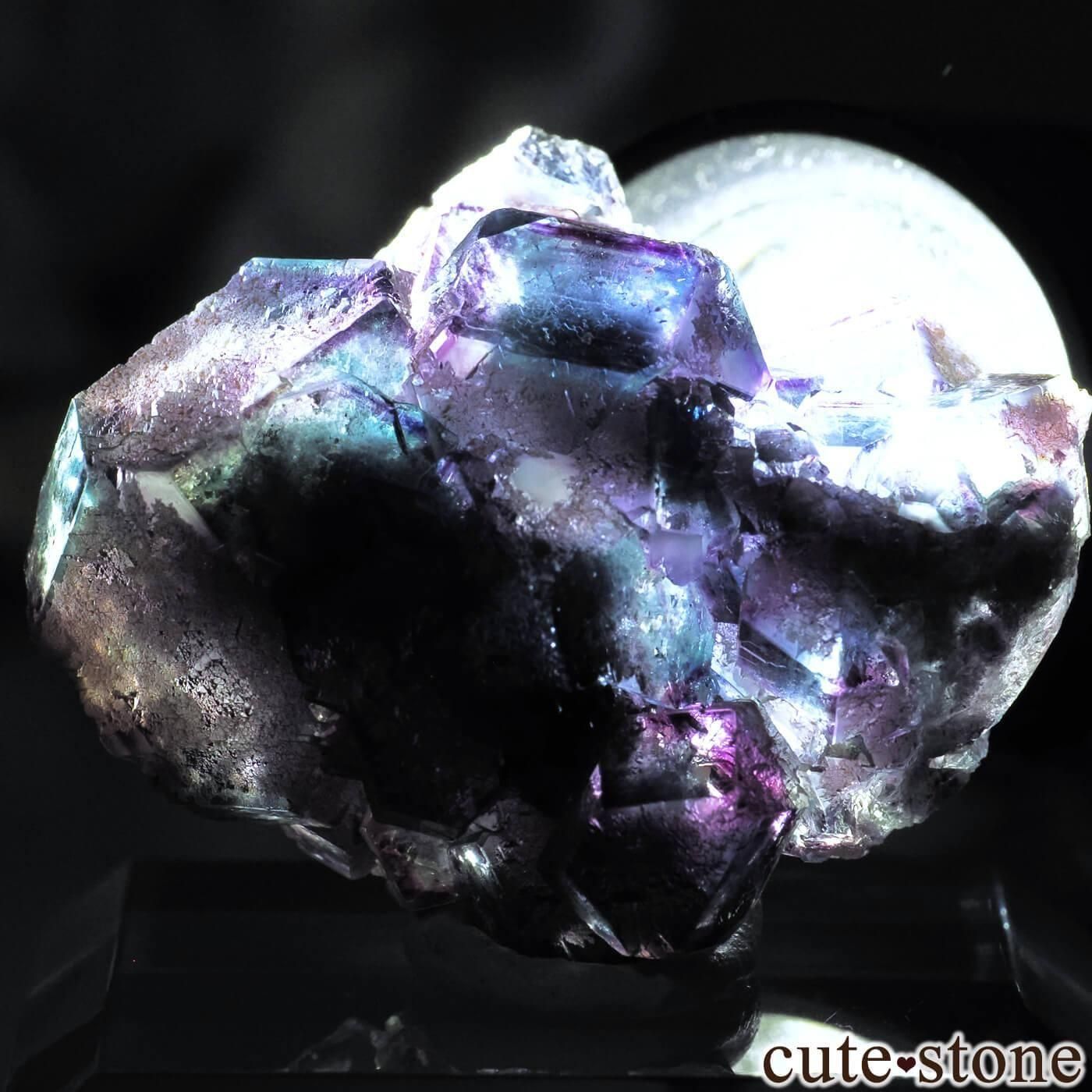 ナミビア Okorusu Mine産 フローライトの原石 No.64 - cute stone -