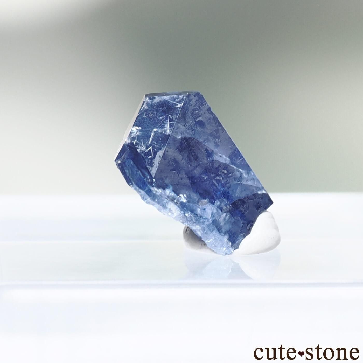 自ら作った石です 自ら作った石です ブルークォーツァイト (Blue Quartzite