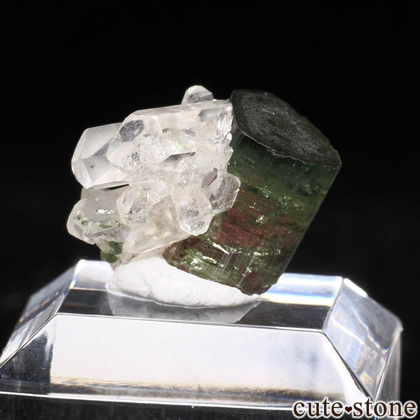 ~美結晶♪宝石質スフェーン(ブラジル産)~simple knot ブラジル Capelinha産 スフェーンの結晶（原石）7.2g - cute stone -