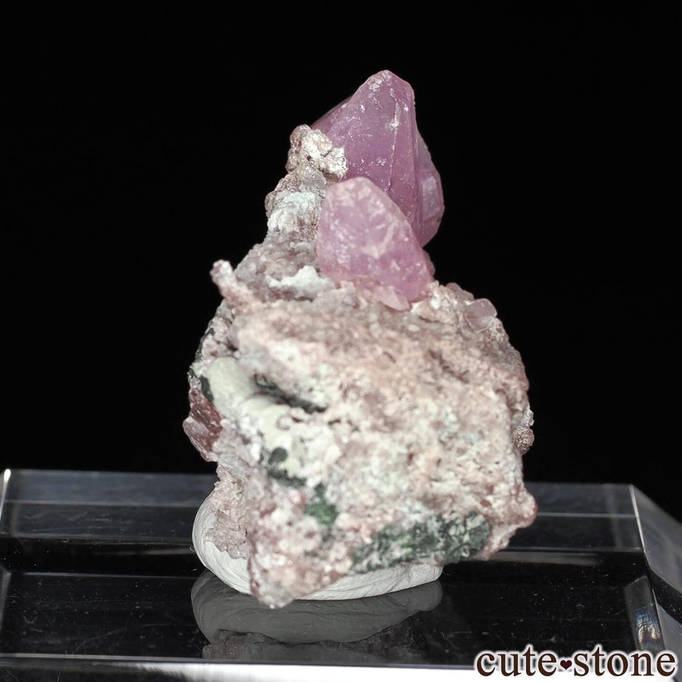 コンゴ Mashamba West Mine産 ピンクカルサイトの原石 No.1 - cute stone -