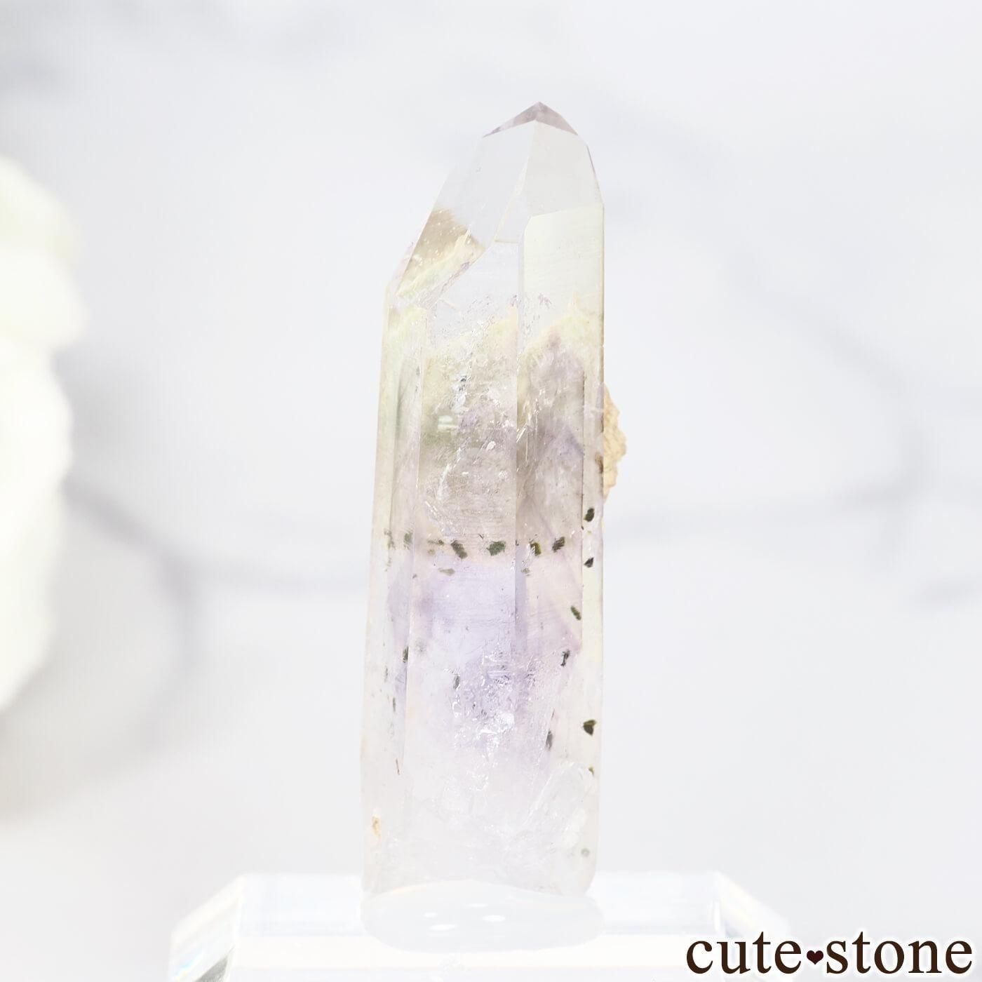 ナミビア ブランドバーグ Goboboseb産 ライトカラーアメジスト