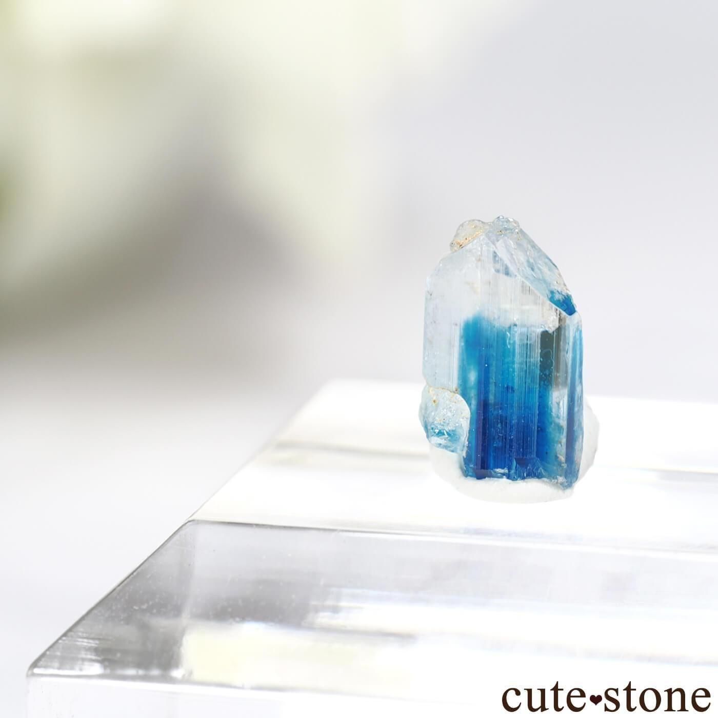 ジンバブエ Last Hope Mine産 ユークレースの原石 No.12 - cute stone -