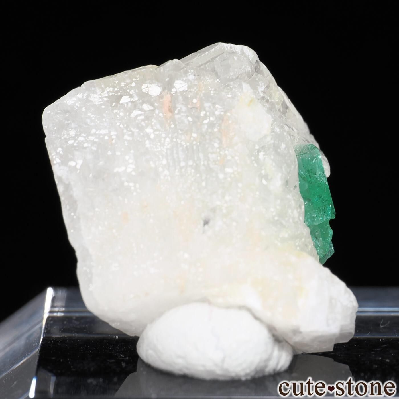 コロンビア Muzo産 エメラルドの母岩付き原石 No.19 - cute stone -
