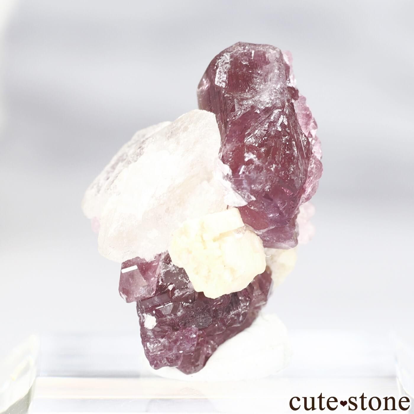 すずりん様アパタイト♡レピド♡ソーダ♡トルマリン♡サンストーン共生No1682 マダガスカル Soatanimbary産 ピンクトルマリン＆アルバイトの