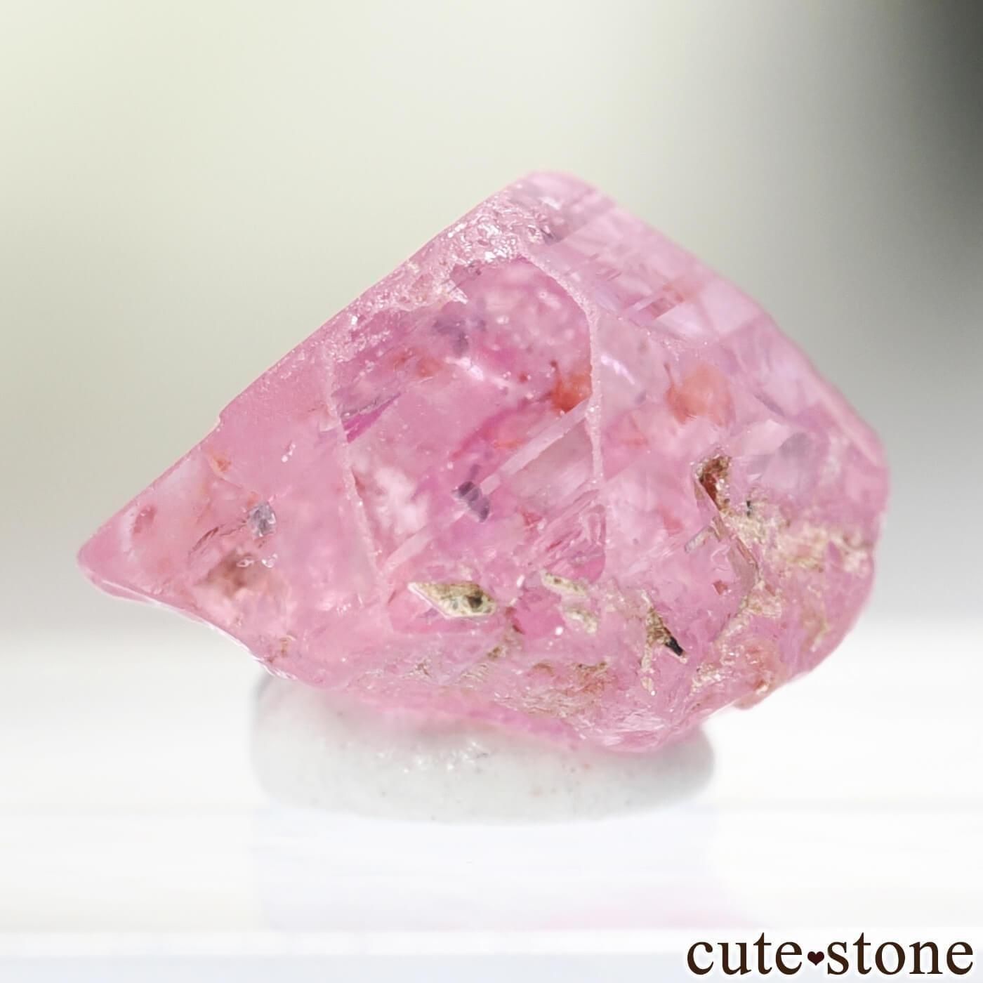 ウインザサファイア結晶　鉱物標本　原石　タンザニア産 ウインザサファイア結晶 鉱物標本 原石 タンザニア産
