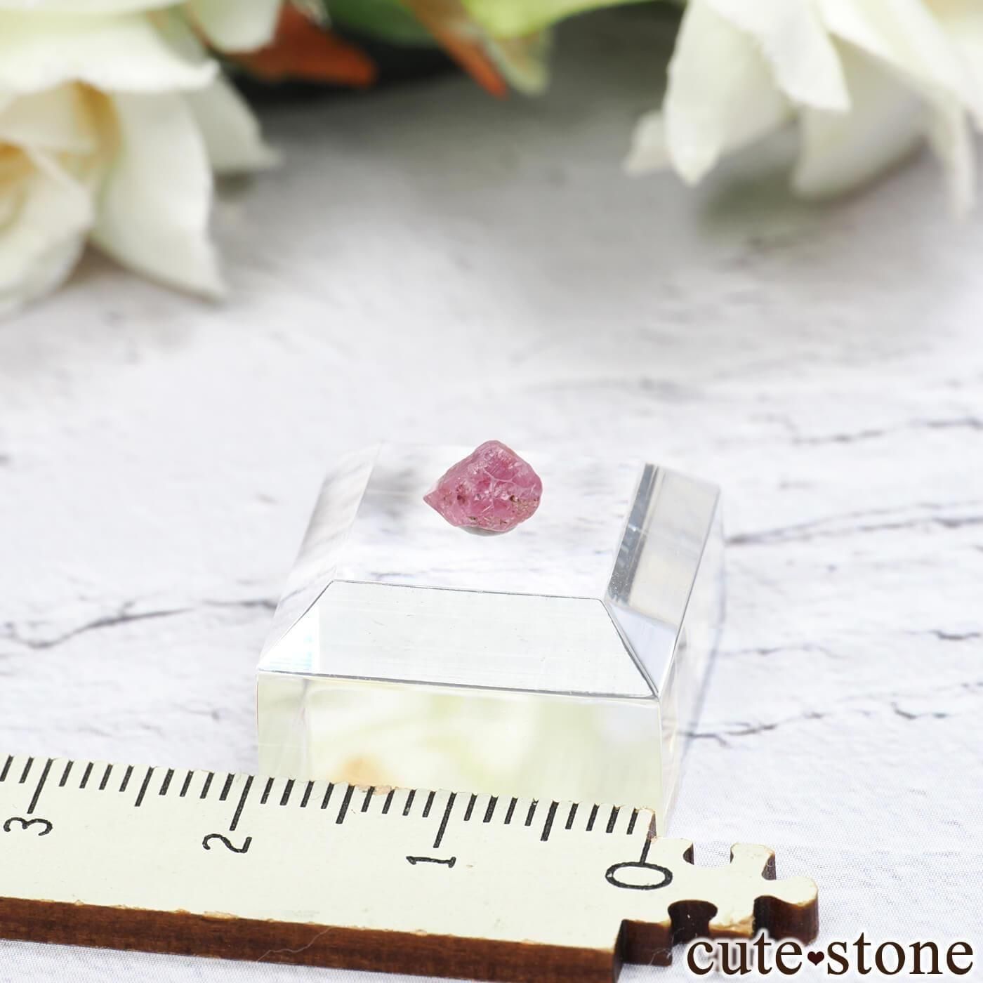 ピンクサファイア ★ ベトナム産 鉱物標本 原石 宝石 鉱石 ルビー 天然石 6 ◇限定入荷！◇極上！美結晶ピンクサファイア原石◇希少カラー