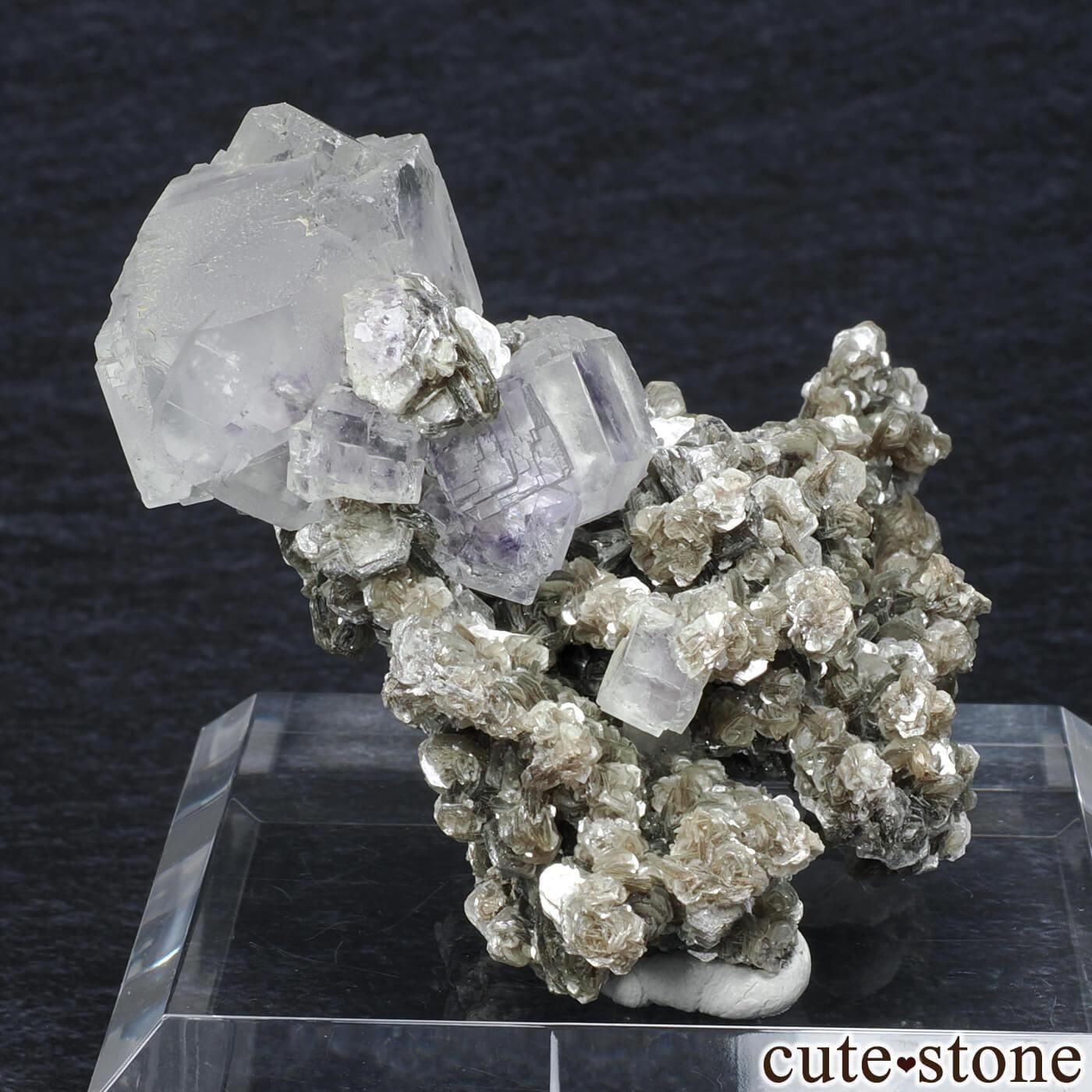 ヤオガンシャン産 フローライト&モスコバイトの原石 No.97の写真0 cute stone