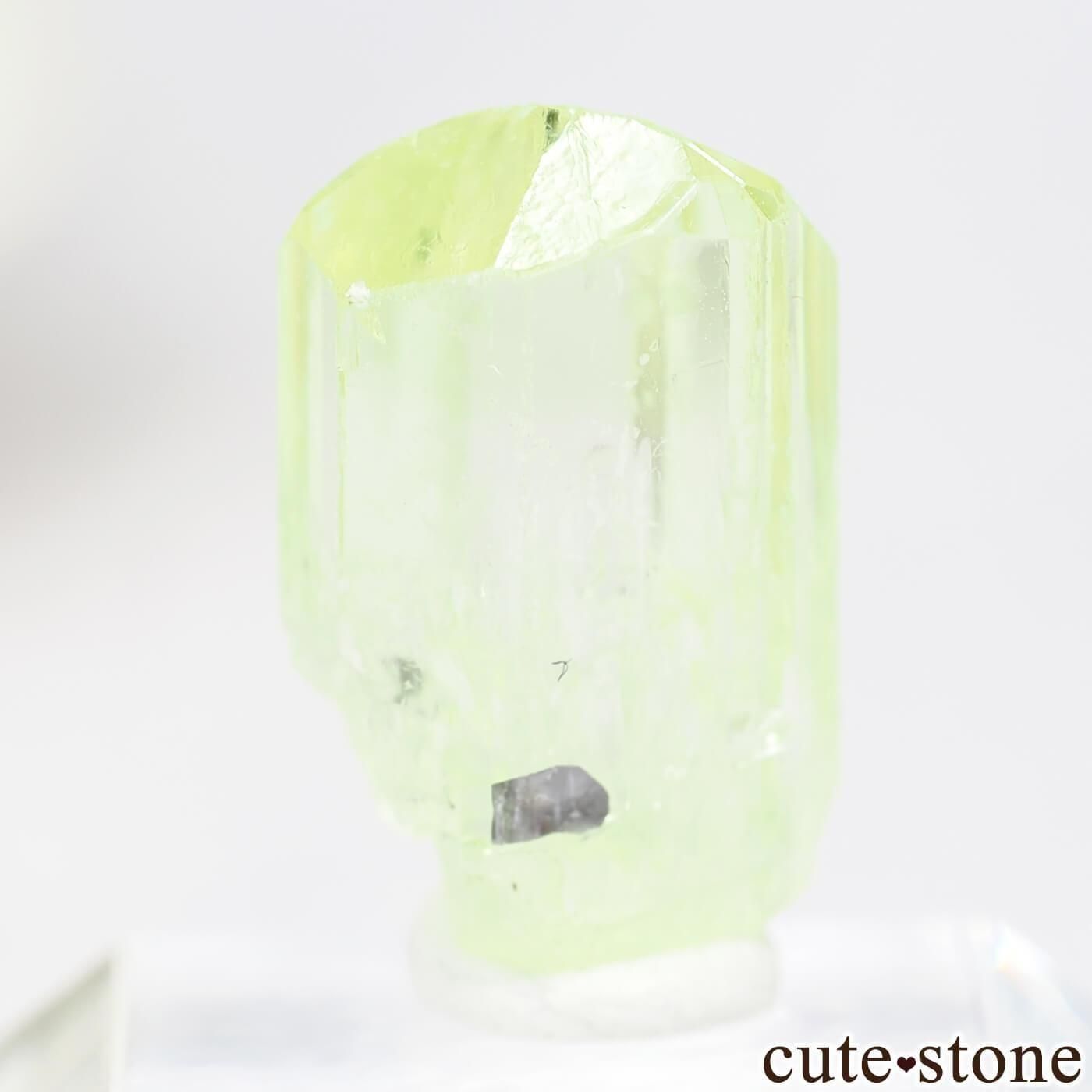 タンザニア メレラニヒルズ産 ライムグリーンダイオプサイト原石2 タンザニア Merelani Hills産 ダイオプサイトの原石 No.11