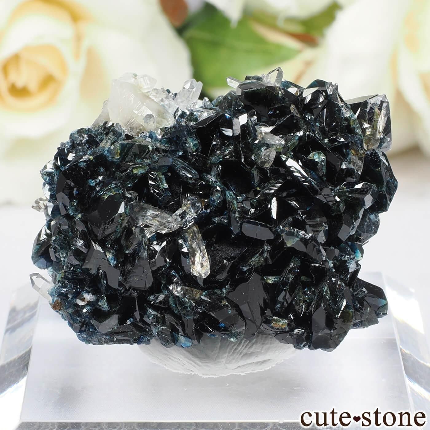 カナダ ユーコン Crosscut Creek産 ラズライト(天藍石)＆クォーツの