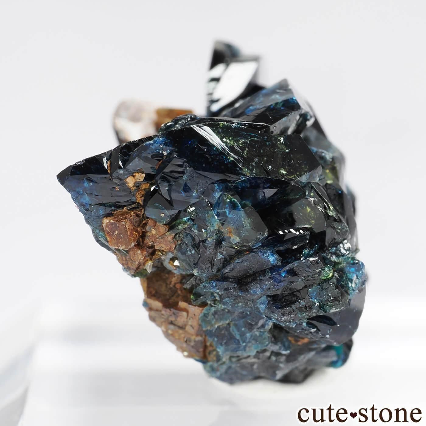 カナダ ユーコン Crosscut Creek産 ラズライト(天藍石)＆クォーツ