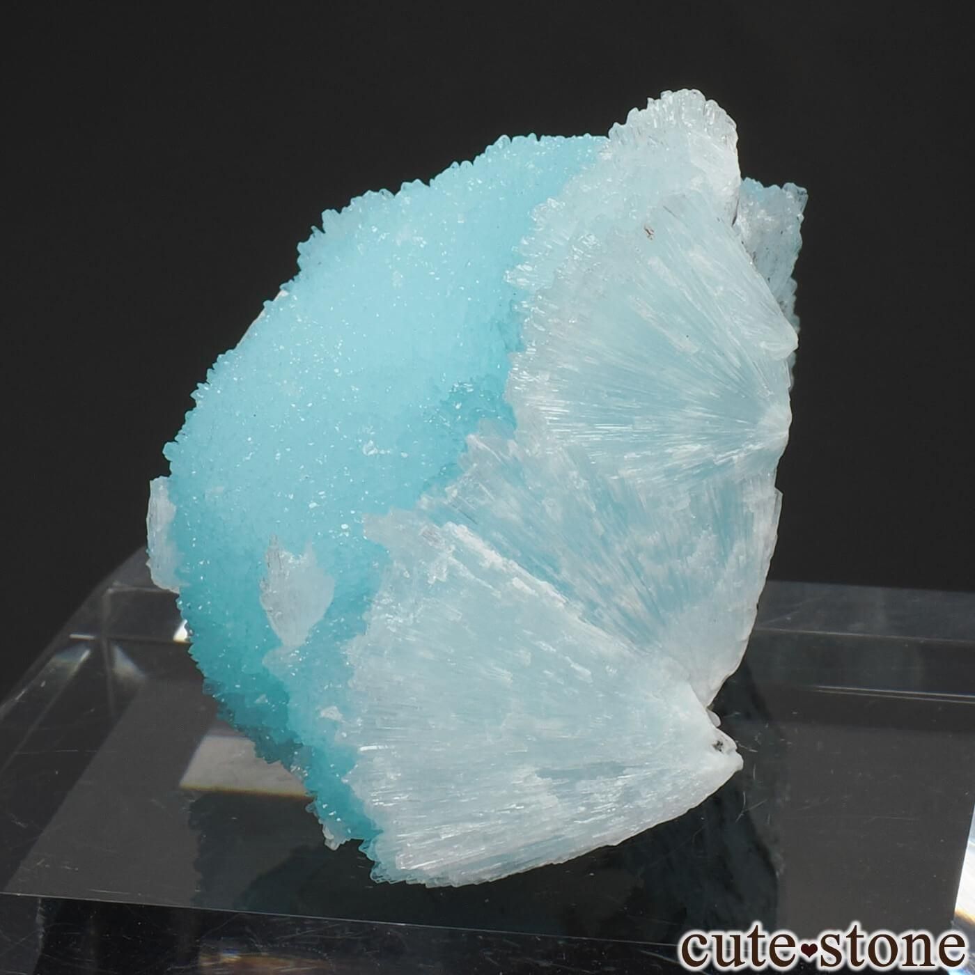 中国 雲南省産 アラゴナイトの原石 No.10の写真2 cute stone